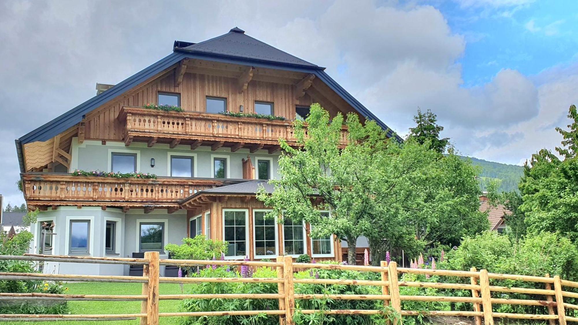 Ferienwohnungen Haus-Holzer Mauterndorf  Exterior foto