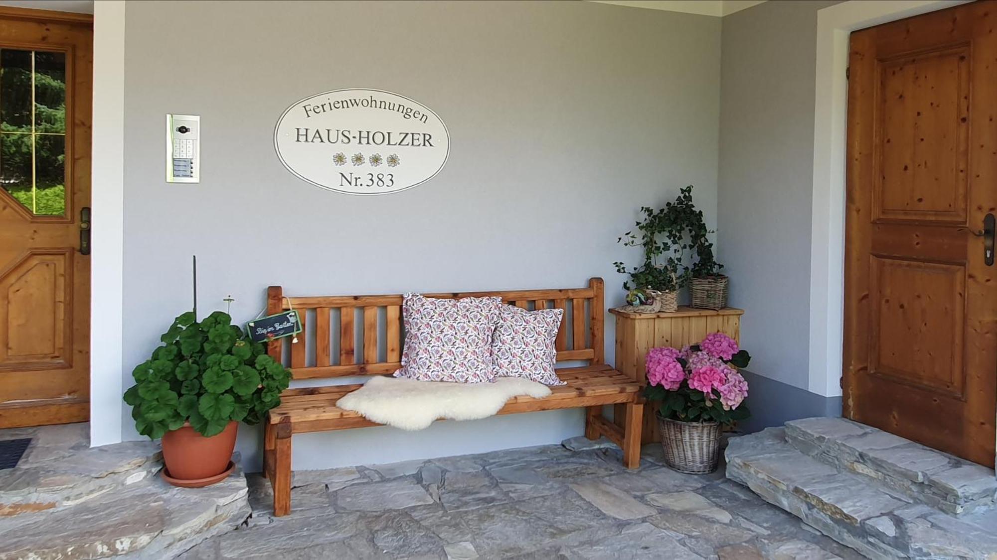 Ferienwohnungen Haus-Holzer Mauterndorf  Exterior foto